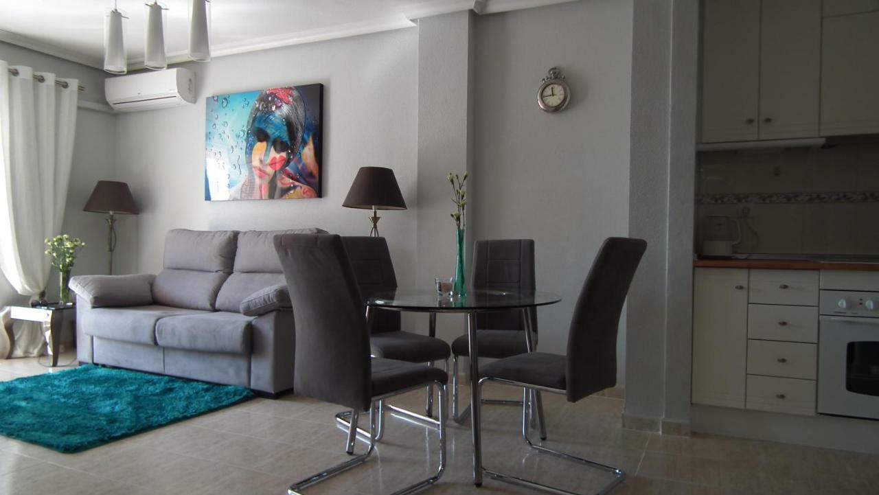 Sea View Apartament La Mata  Exteriér fotografie